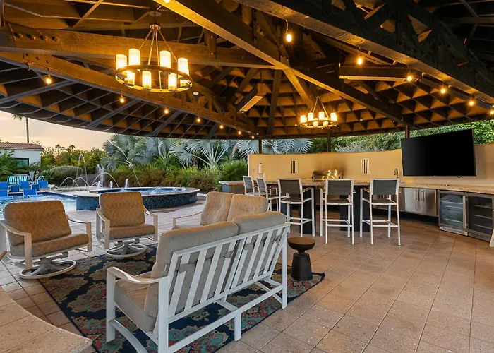 Paradise Valley Manor Pool, Spa, Pickleball, Views