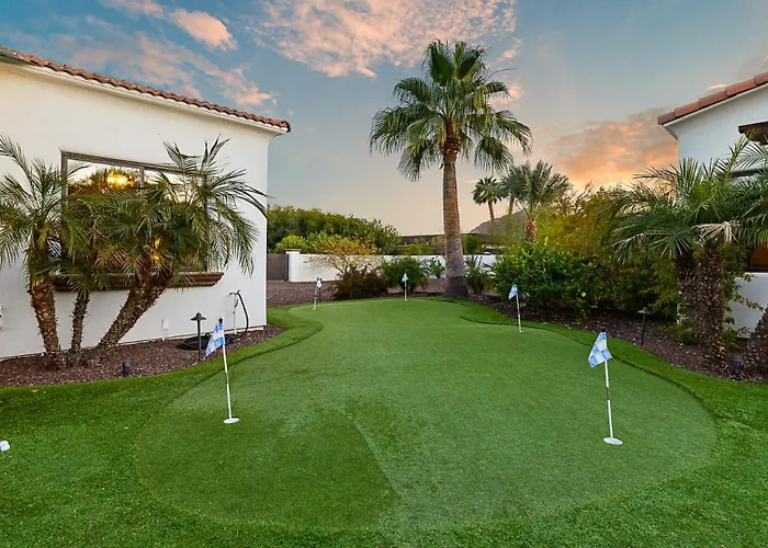 Paradise Valley Manor Pool, Spa, Pickleball, Views Holiday home