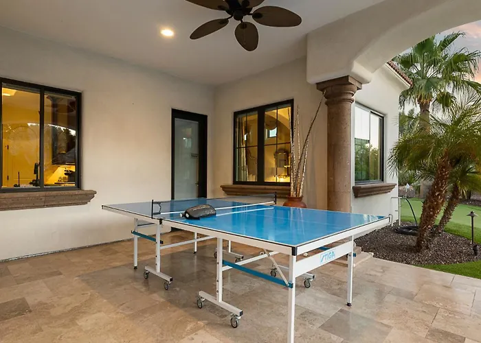 Holiday home Paradise Valley Manor Pool, Spa, Pickleball, Views Scottsdale